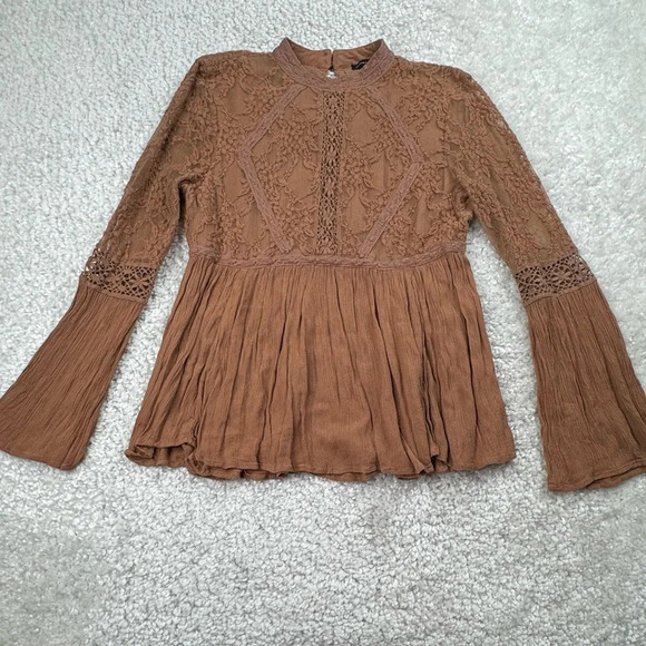 American Eagle Boho Shirt Top. Lace Bell Sleeves. Coquette Romantic. Small - Picture 2 of 10